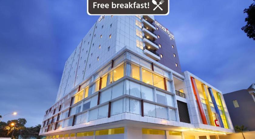 Amaris Hotel Pakuan Bogor Extérieur photo