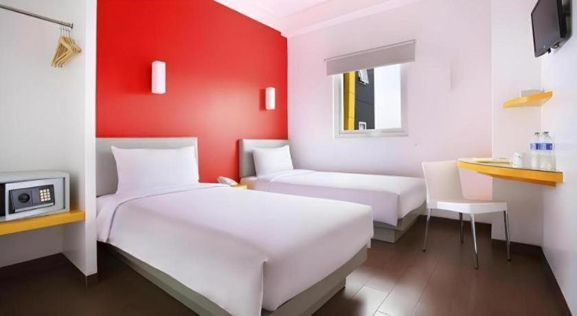 Amaris Hotel Pakuan Bogor Extérieur photo