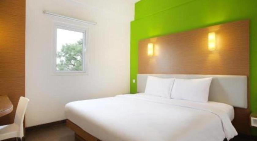 Amaris Hotel Pakuan Bogor Extérieur photo